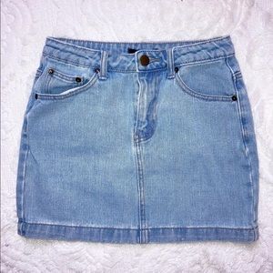 🦋 Light Washed Denim Skirt 🦋